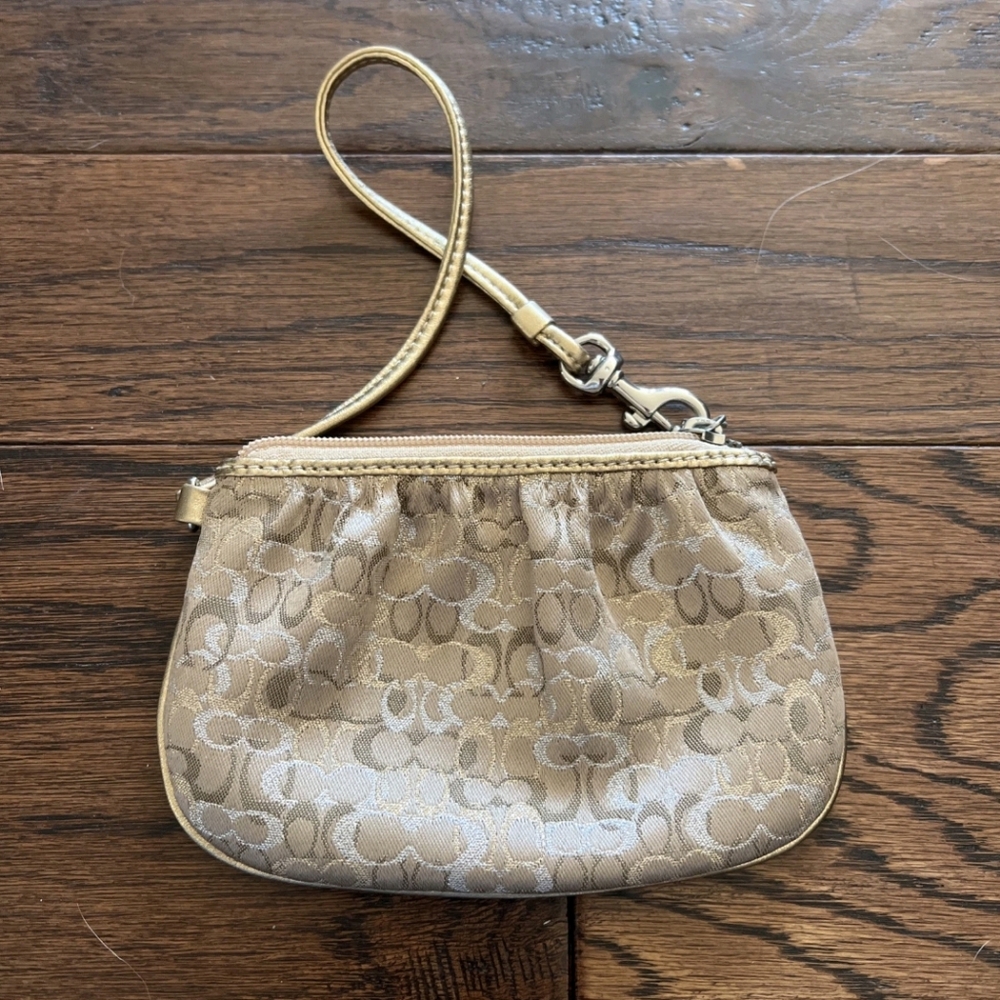 Coach Gold Signature Beige Wristlet Patent Trim
